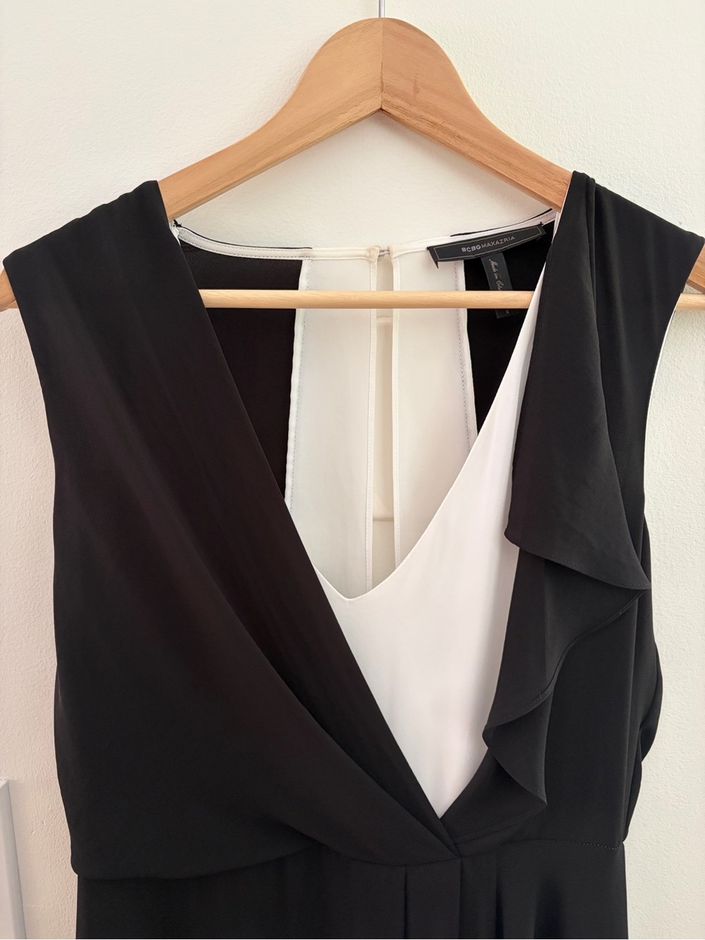BCBGMaxAzria Black and White V-Neck Maxi Dress with Ruffle Detail